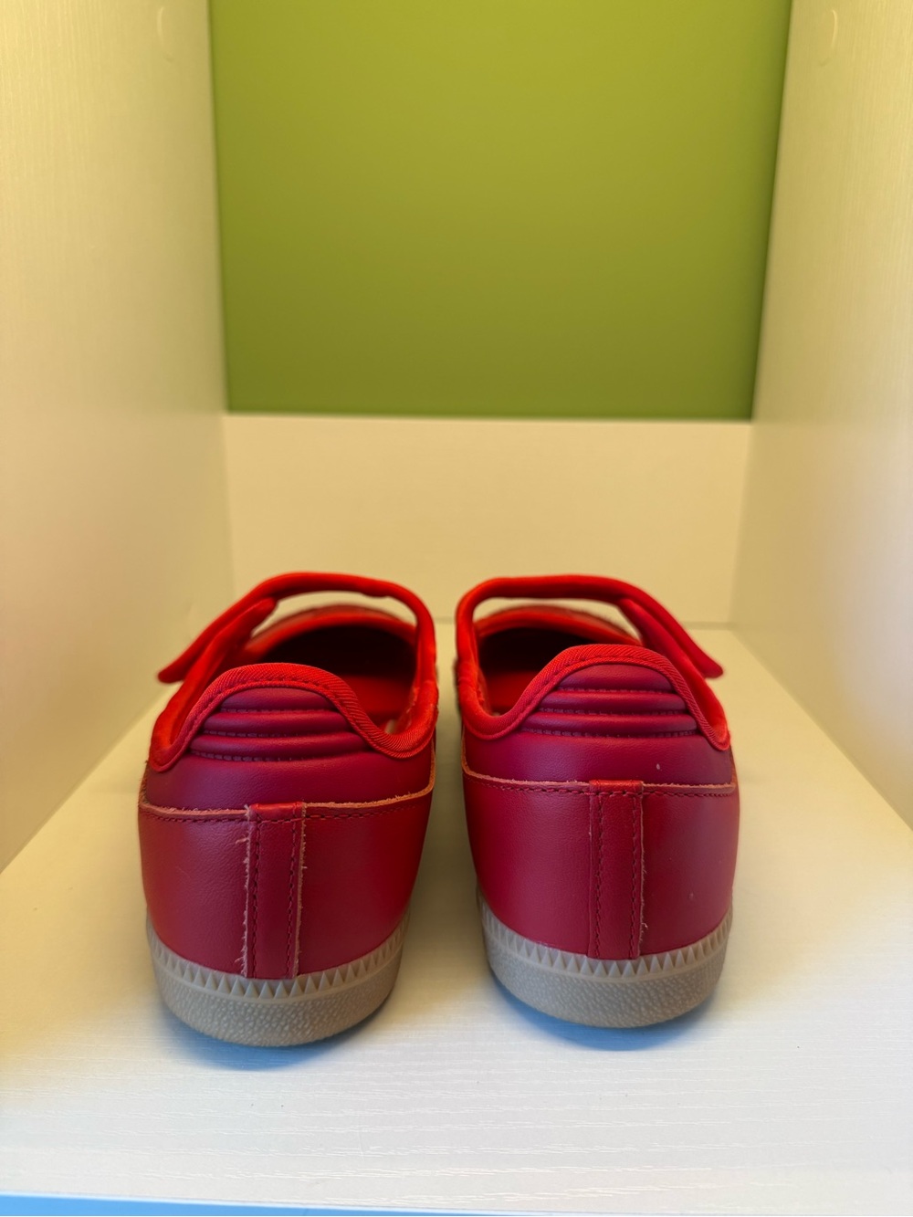 Adidas Samba Janes in Red - Picture 5 of 7